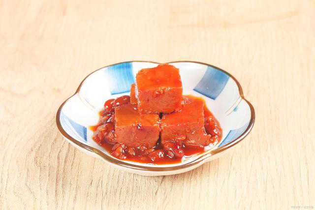 創(chuàng)新引領未來，一塊腐乳包裝設備助力腐乳產(chǎn)業(yè)升級